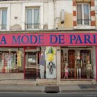 LA MODE DE PARIS