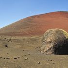 La montaña colorada con la bomba