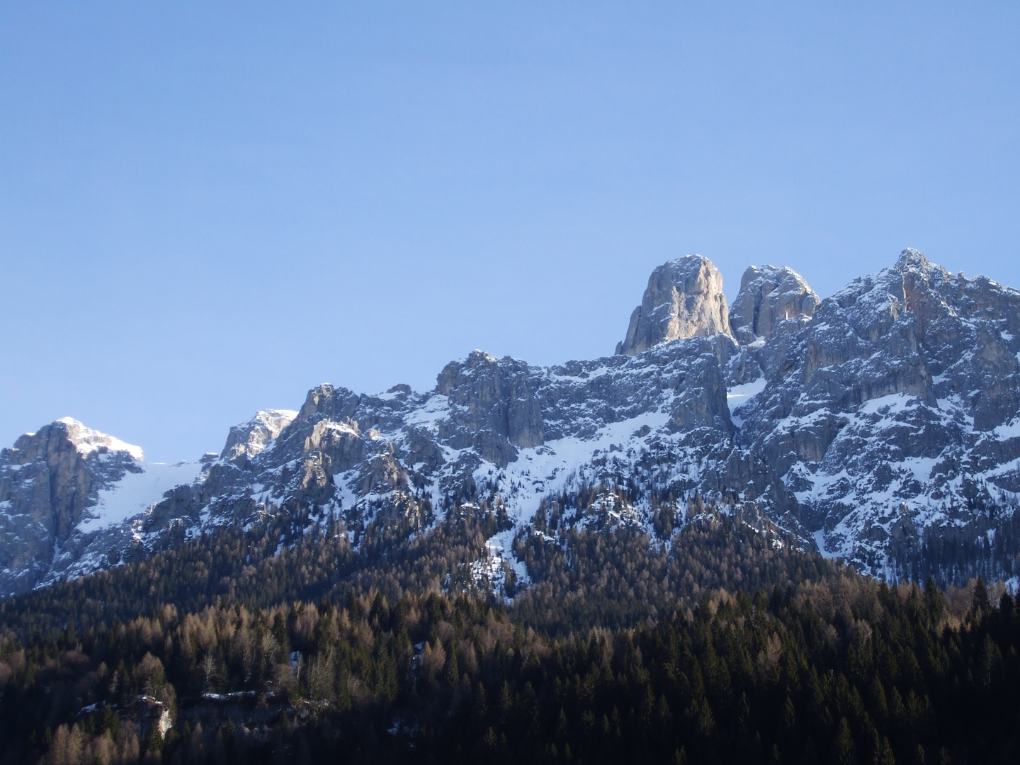 La montagna innevata