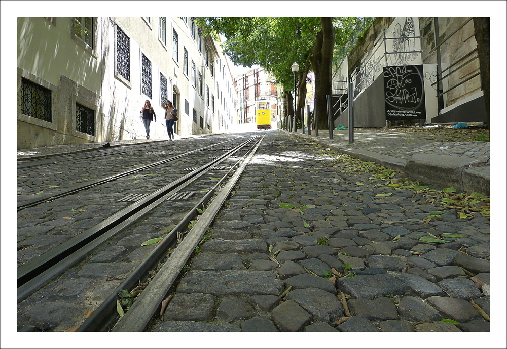 La montée vers le Bairro Alto, quartier ancien du Fado