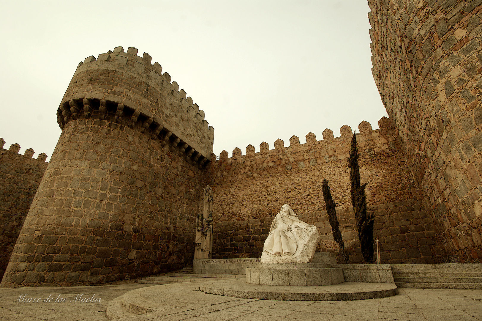 ...la muralla de Avila...