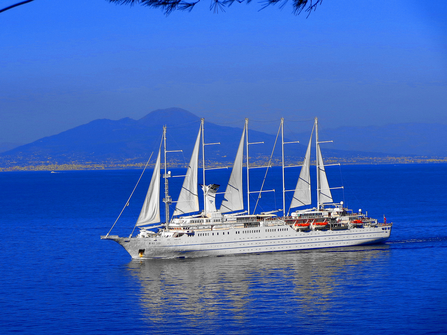 La nave blanca