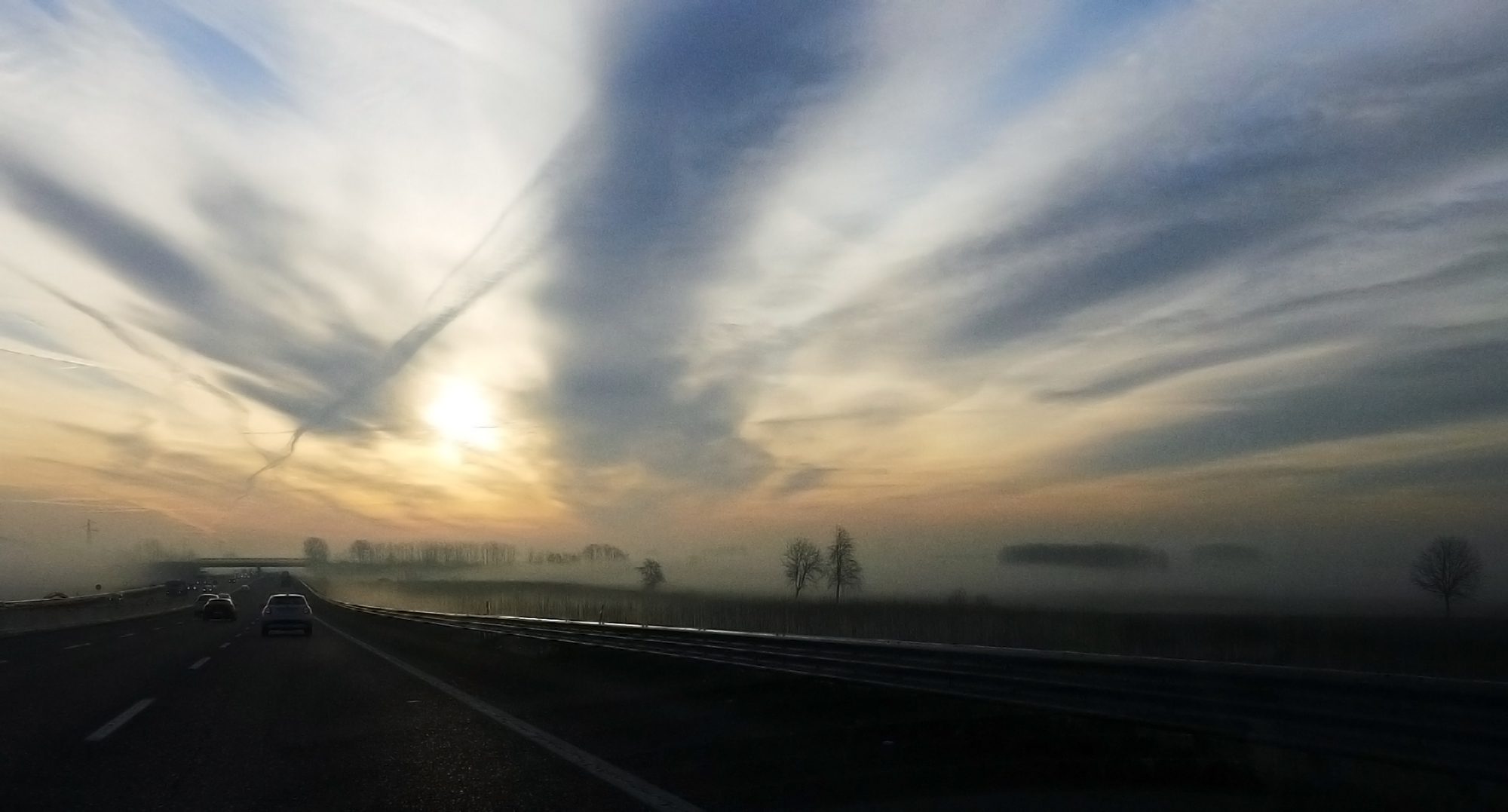 La nebbia dell'alba