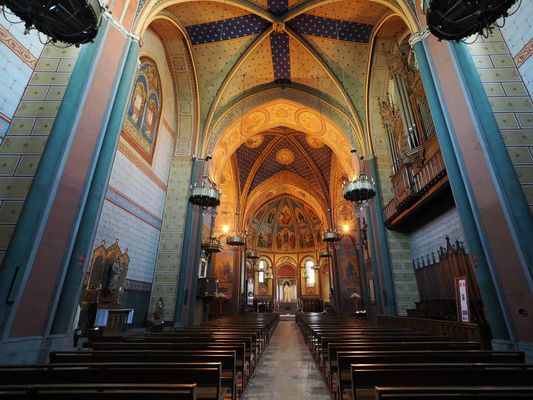 La nef et le chœur  -  Cathédrale Saint-Caprais d’Agen