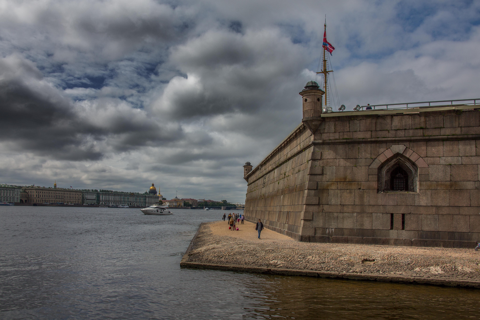 La Neva depuis la Forteresse Pierre-et-Paul, Saint-Petersbourg.