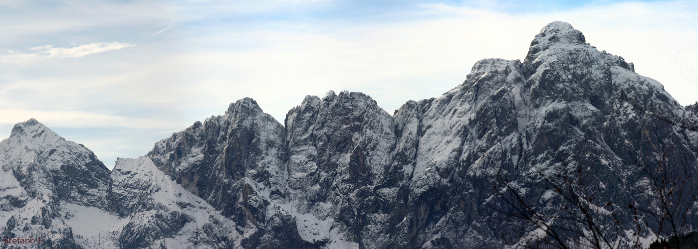 la neve abbonda sulle dolomiti bellunesi