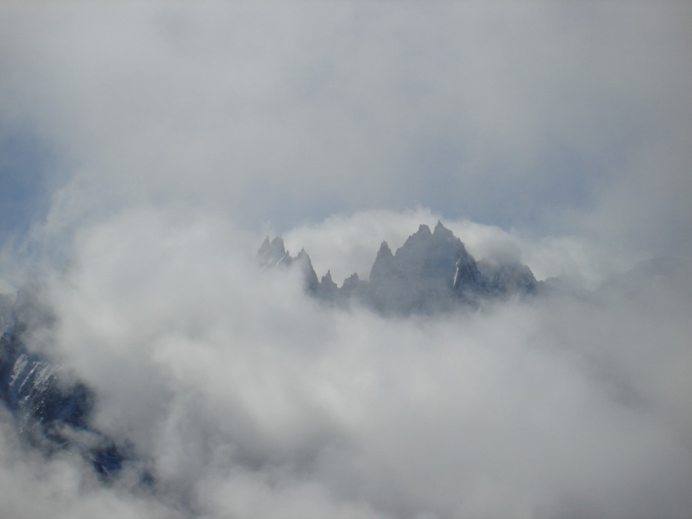 LA NIEBLA CONGELADA