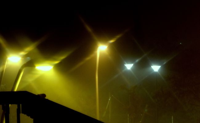 La Niebla desdibuja la Ciudad.