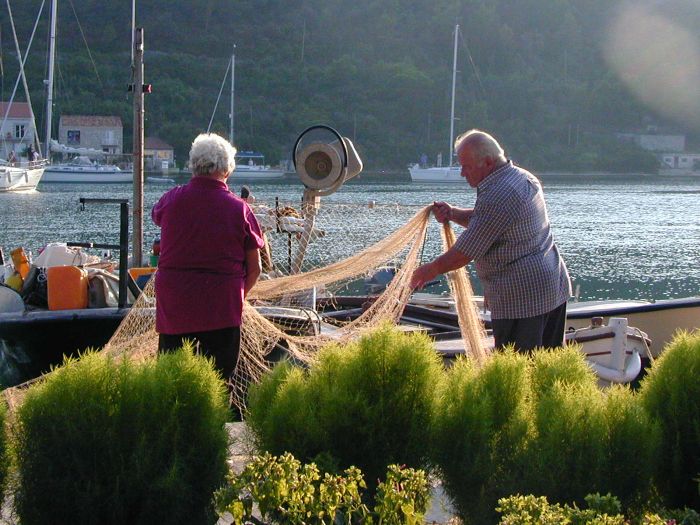 La nonna e il nonno...ancora a pesca insieme.