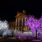 la nuit, la ville scintille....