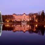 ****la nuit tombe sur le lac ******