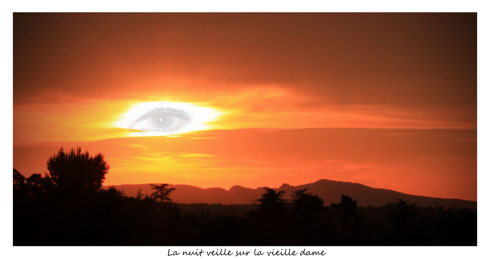 La nuit vieille sur la vieille dame