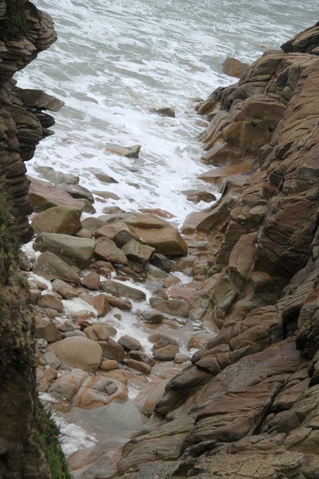 Là ou s'arrête les vagues et l'écume.