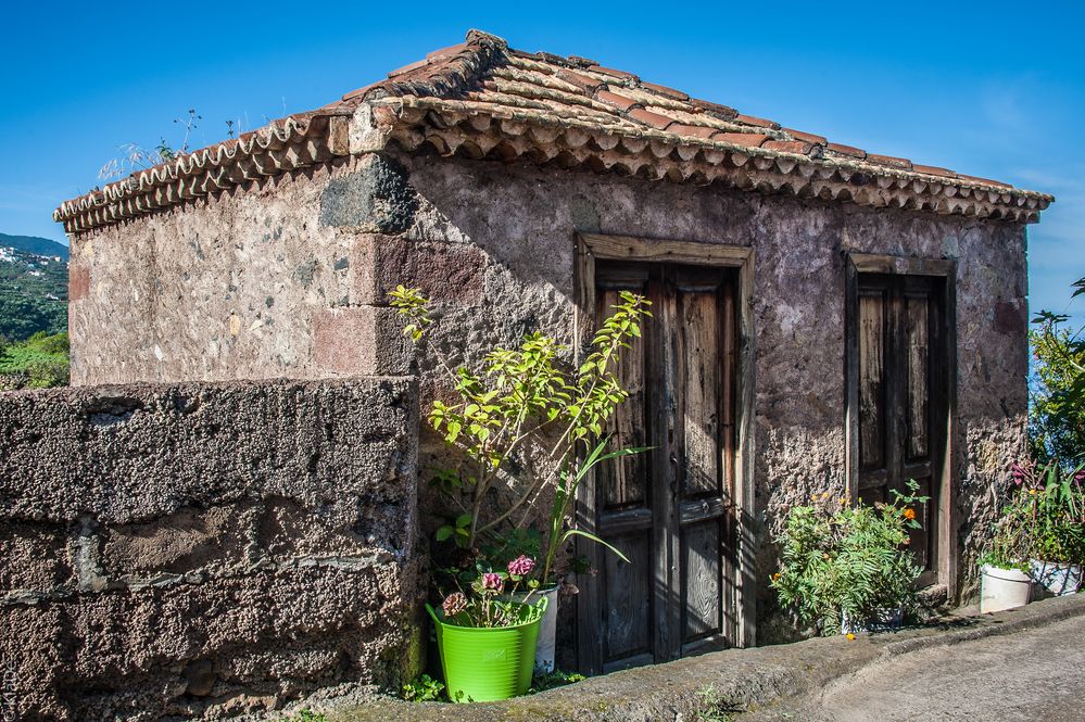 La Palma - Alte Häuser am Wegesrand