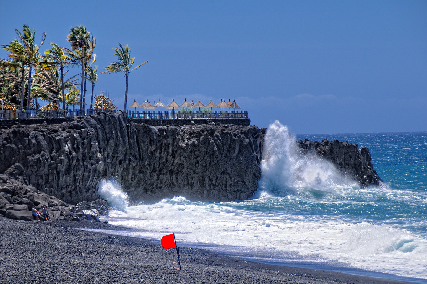 La Palma: Badeverbot am Strand von Puerto di Naos