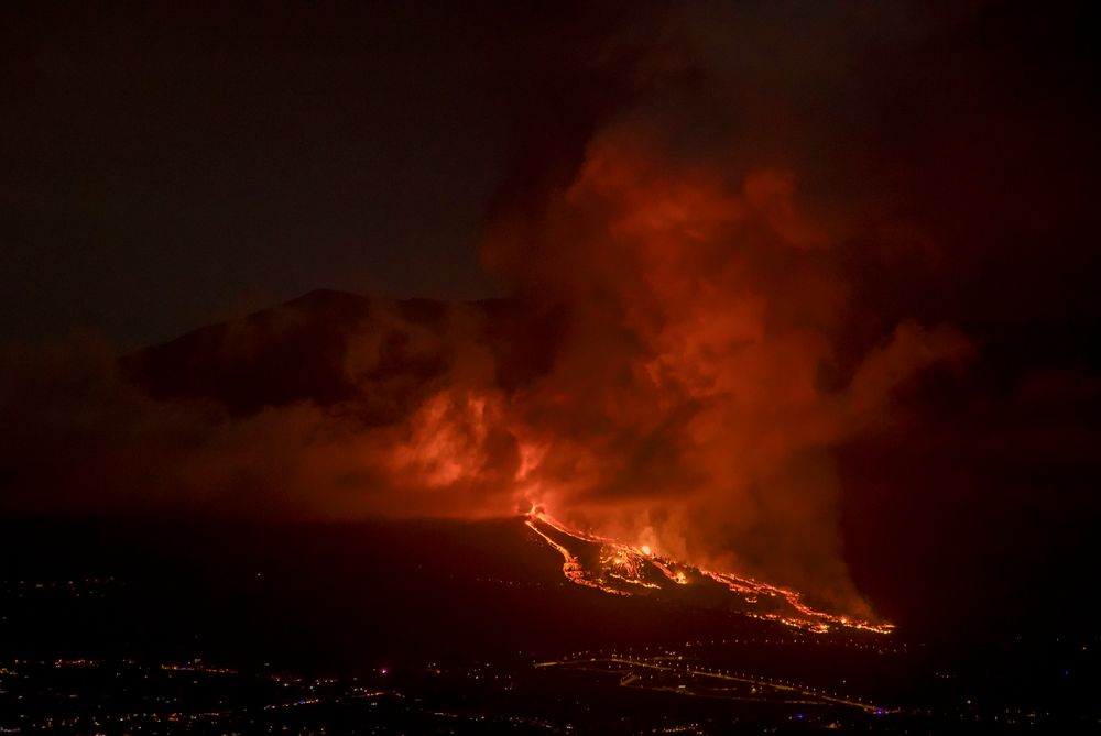 LA PALMA-Die Lava fließt unaufhörlich