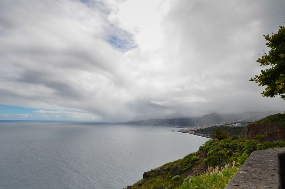 La Palma - Impressionen - Wolken gegen Santa Cruz - Nr. 8