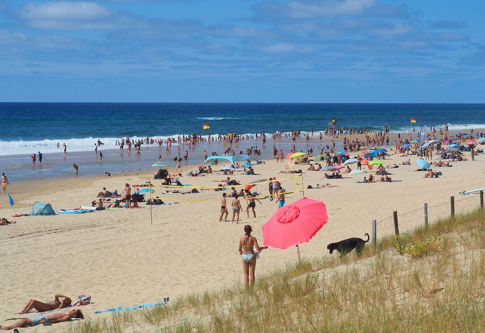 La partie la plus fréquentée de la plage de Mimizan Lespecier