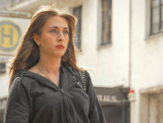 La passante aux yeux bleus...photo de rue