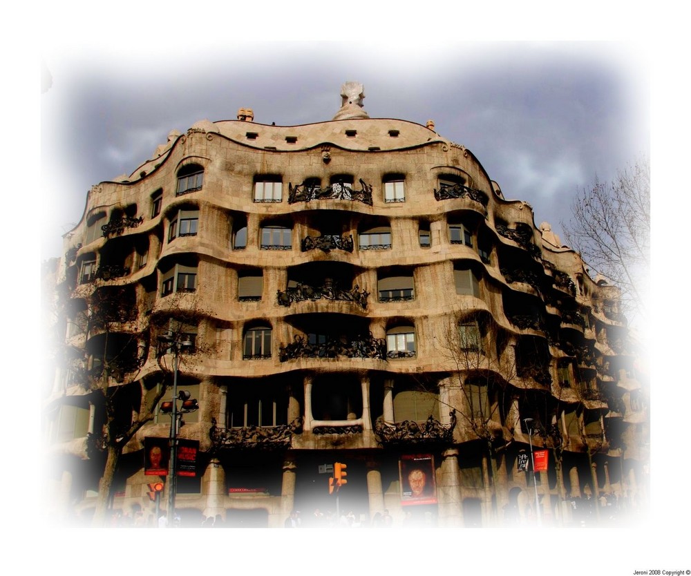 La Pedrera (Gaudi)