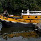 La péniche jaune 