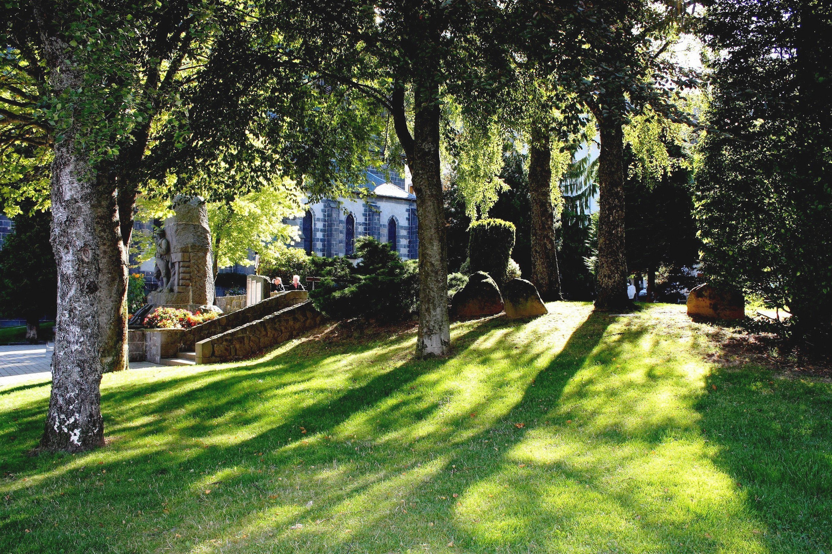 La petite église dans le parc du Mont-Dore