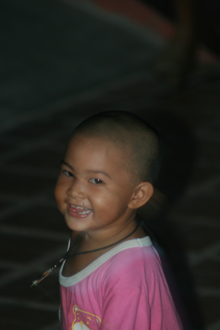 La petite fille en rose