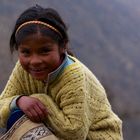 La petite marchande sous la pluie / Small girl under the rain