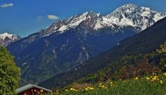 la piccola casa in montagna....