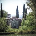 la piccola chiesa di Sant'Anastasio...