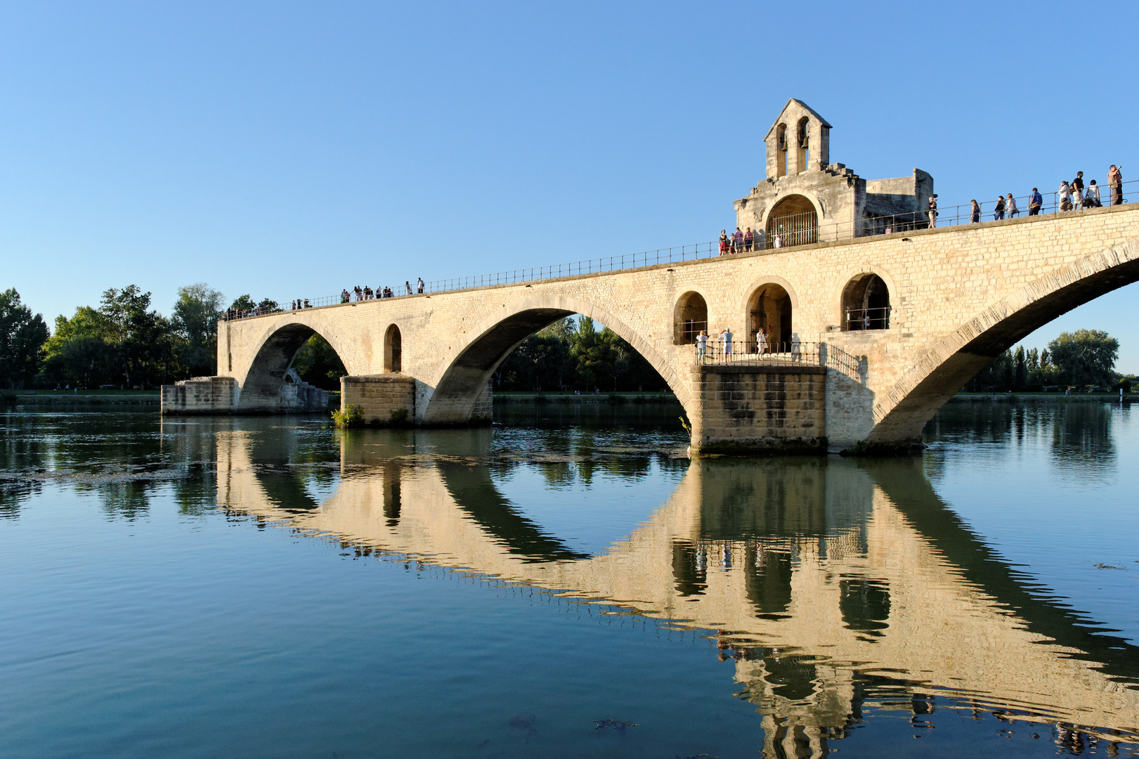 La pince à linge (Aka. le pont d'Avignon)