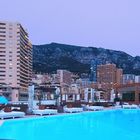 La piscine de l’Hôtel Fairmont en hiver à l’heure bleue