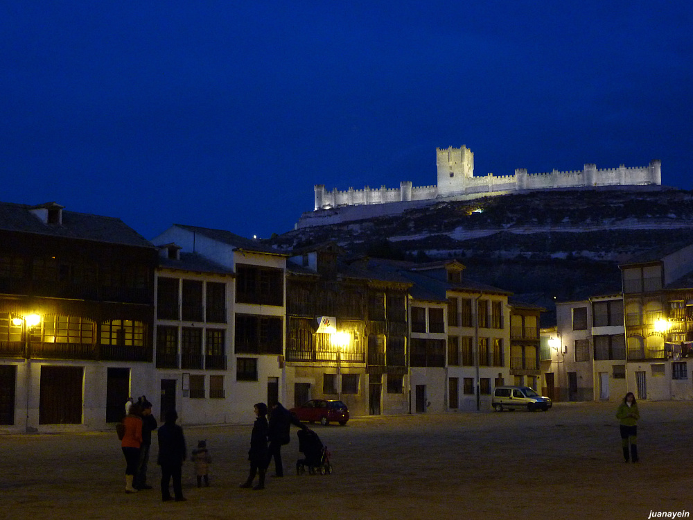 La plaza del Coso ( en Peñafiel )