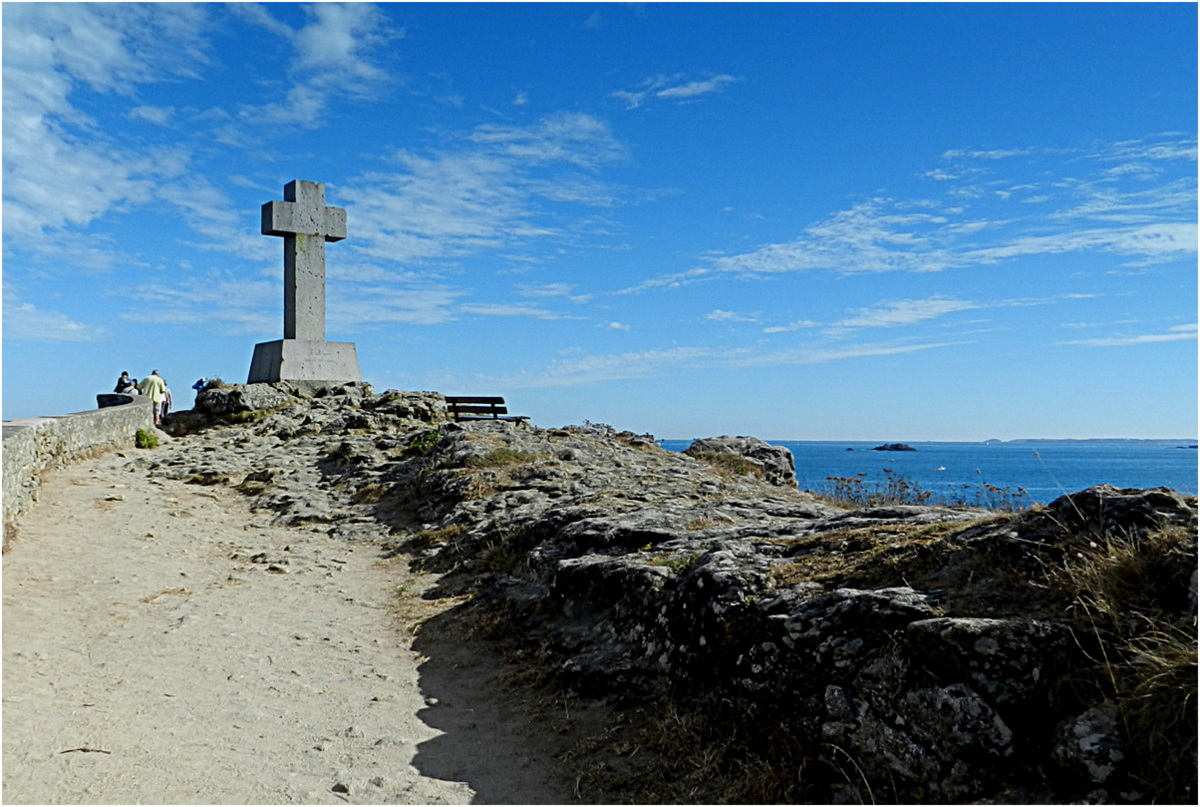 la pointe du décollé