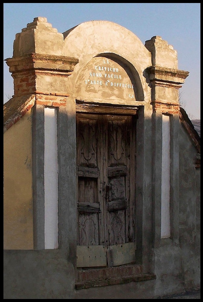 La porta della casa del saggio