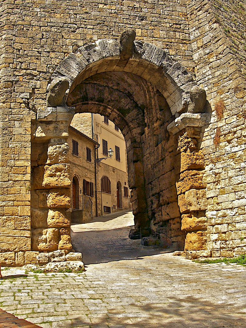 La porta dell'Arco