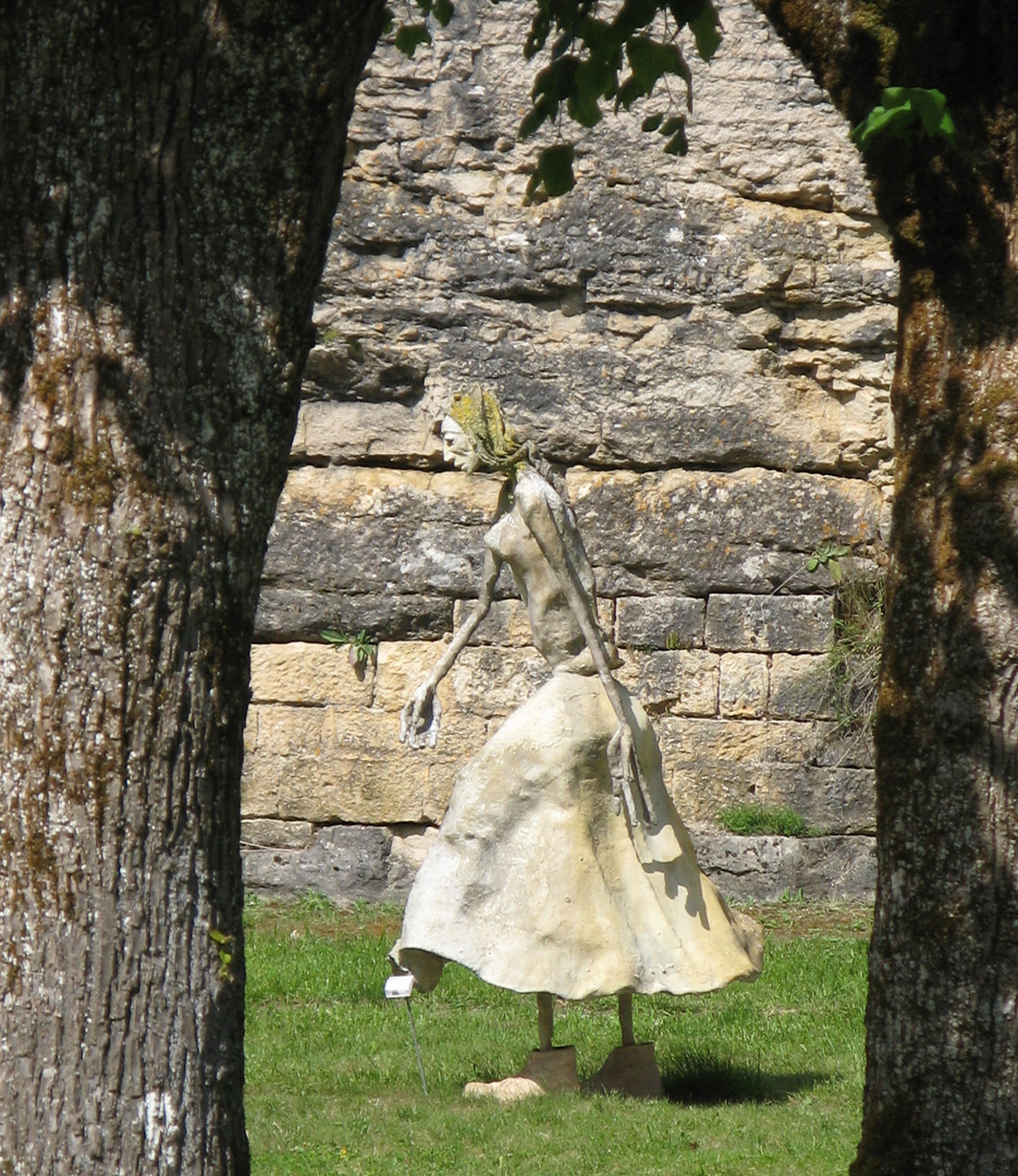 la promenade de la prisonnière