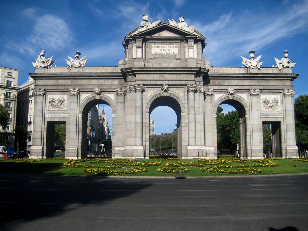 LA PUERTA DE ALCALÁ