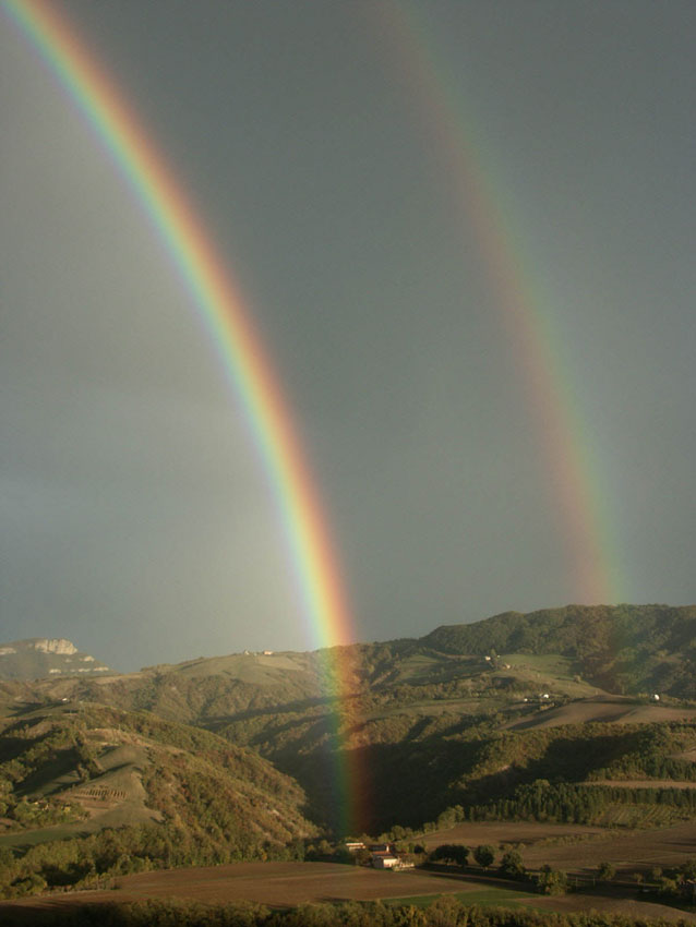 la quiete dopo la tempesta... doppio arcobaleno a Vaierana (BO)