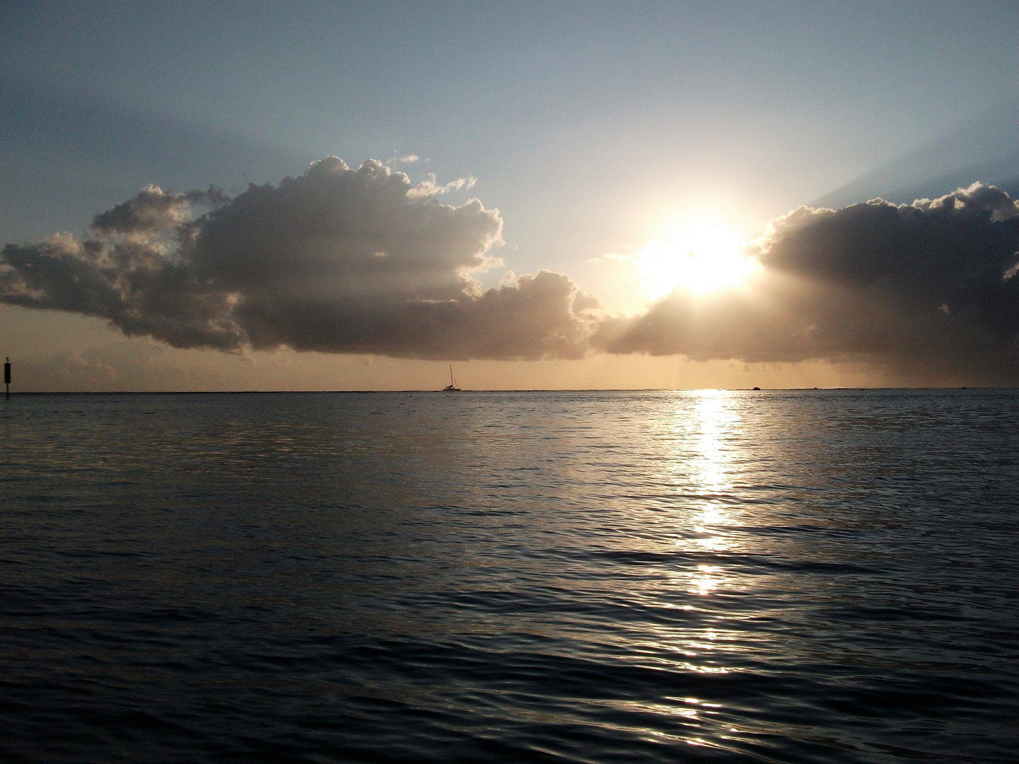 la reunion - coucher de soleil sur l'océan