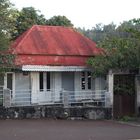 LA REUNION  - Maison dans un quartier de St Pierre ...