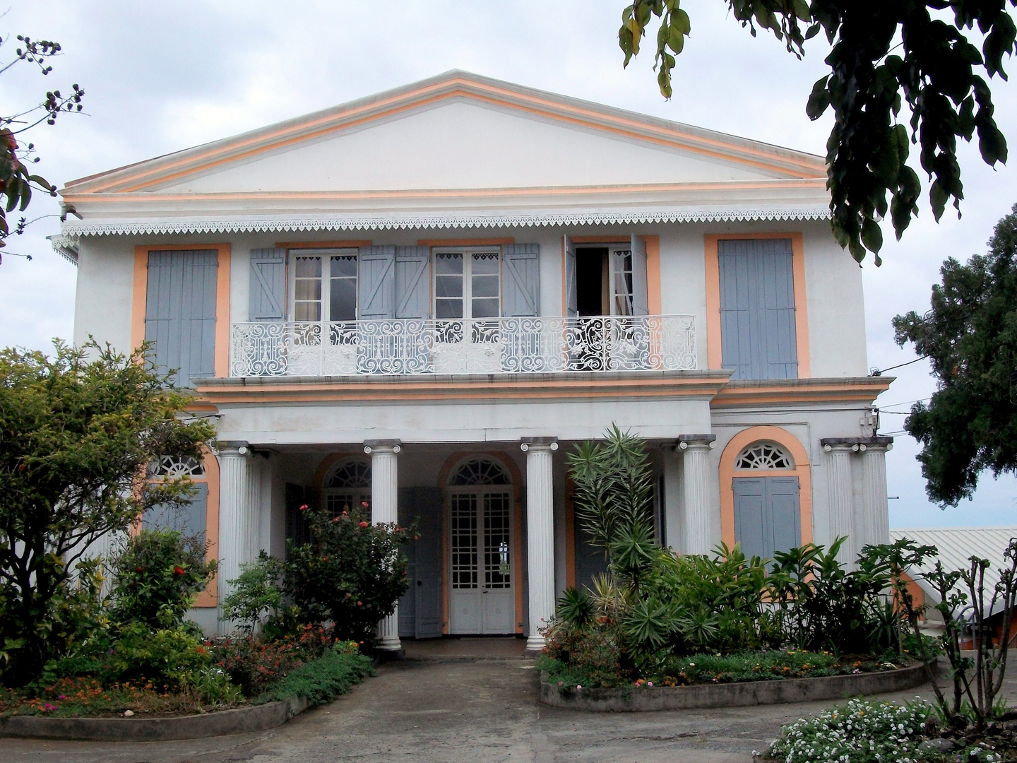 LA REUNION - Maison style colonial