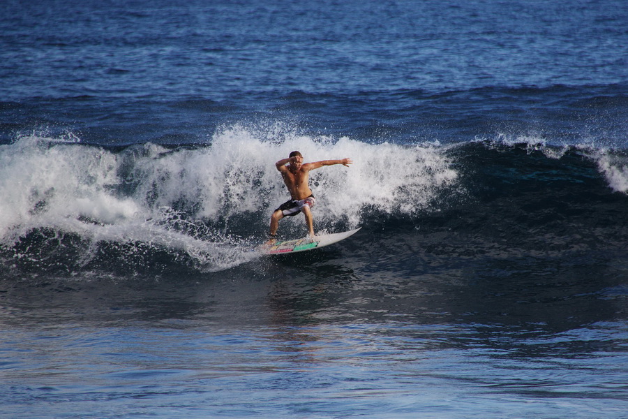 La Réunion - Surfer in St. Pierre