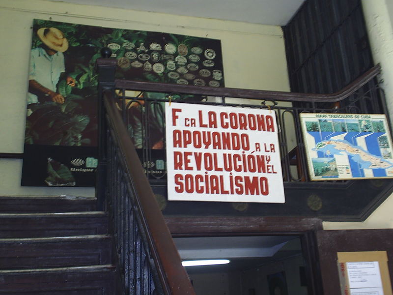 ...la REVOLUCIÓN y el SOCIALISMO