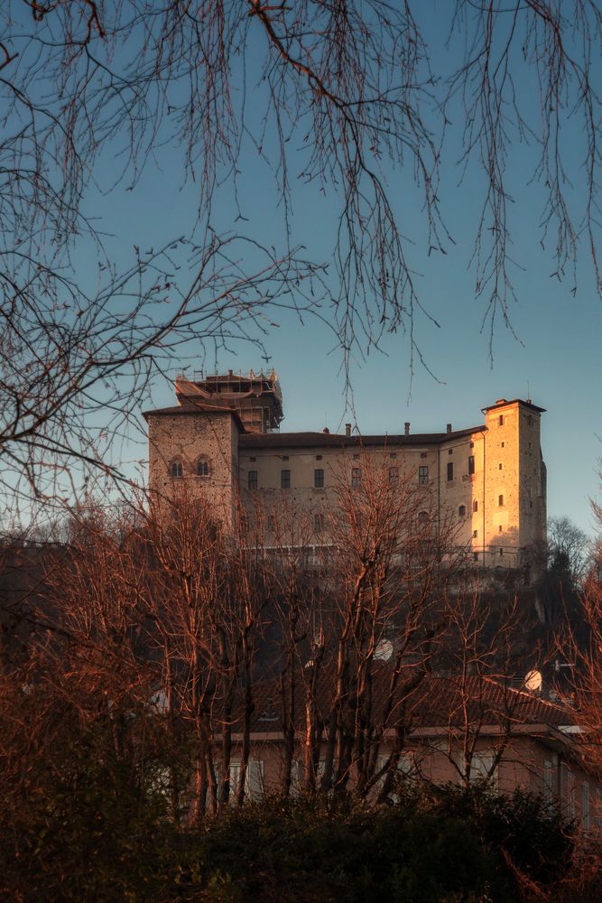 La rocca Borromea di Angera