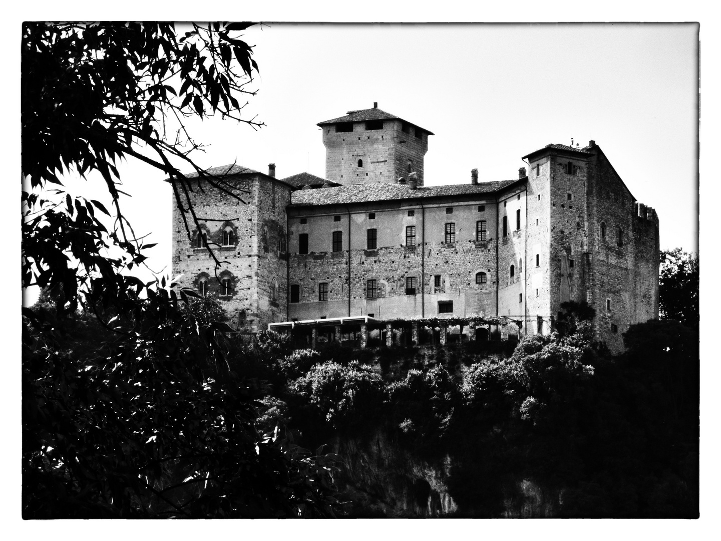 La rocca Borromea di Angera