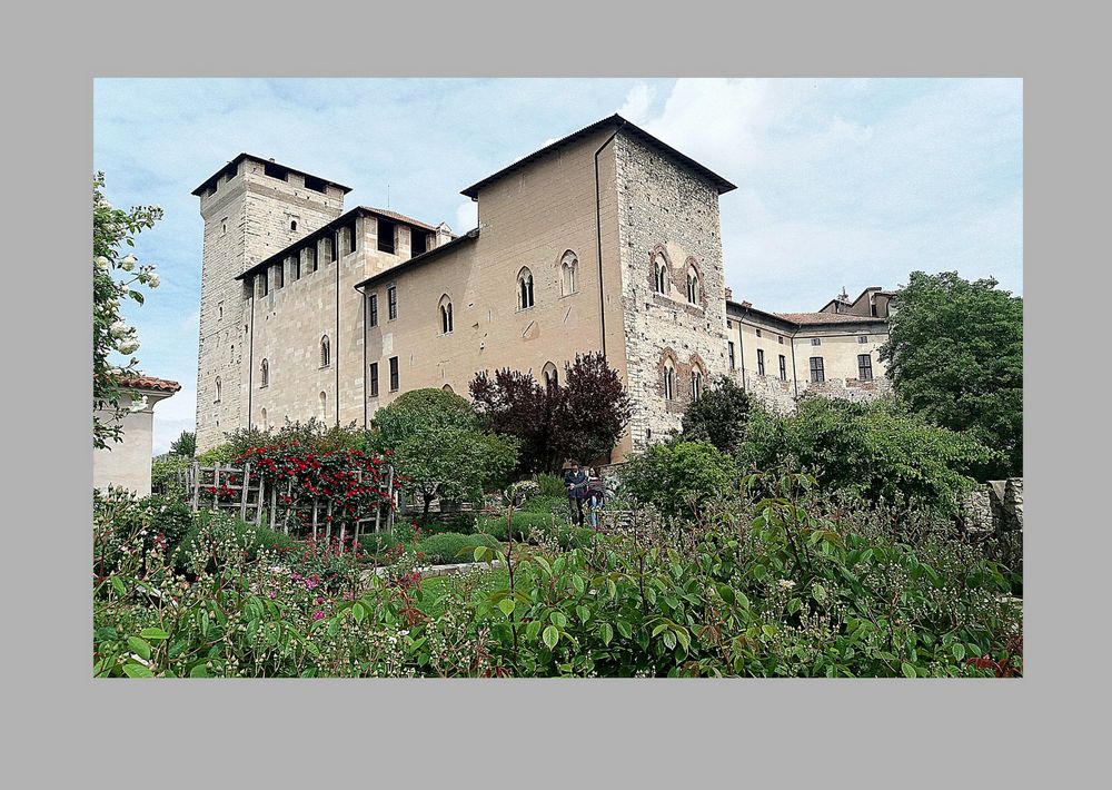 ..La rocca di Angera...e il giardino medievale..