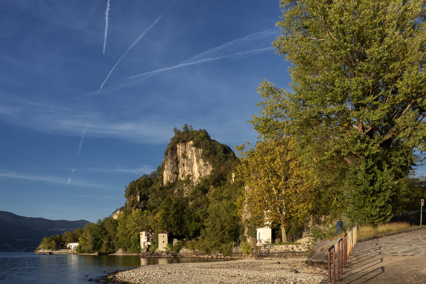 La rocca di Caldè