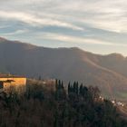 La rocca di Vernio al tramonto