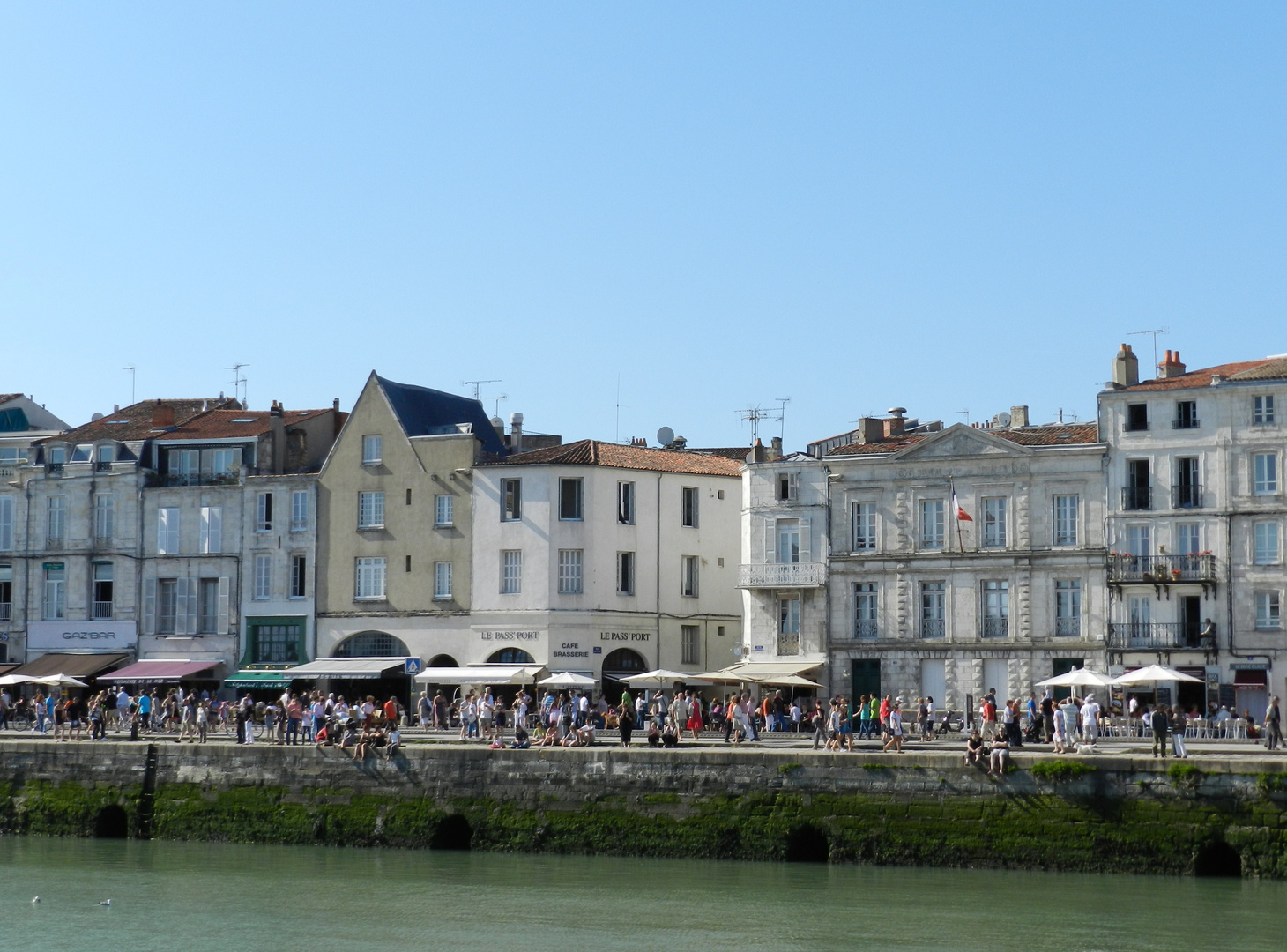 la rochelle !